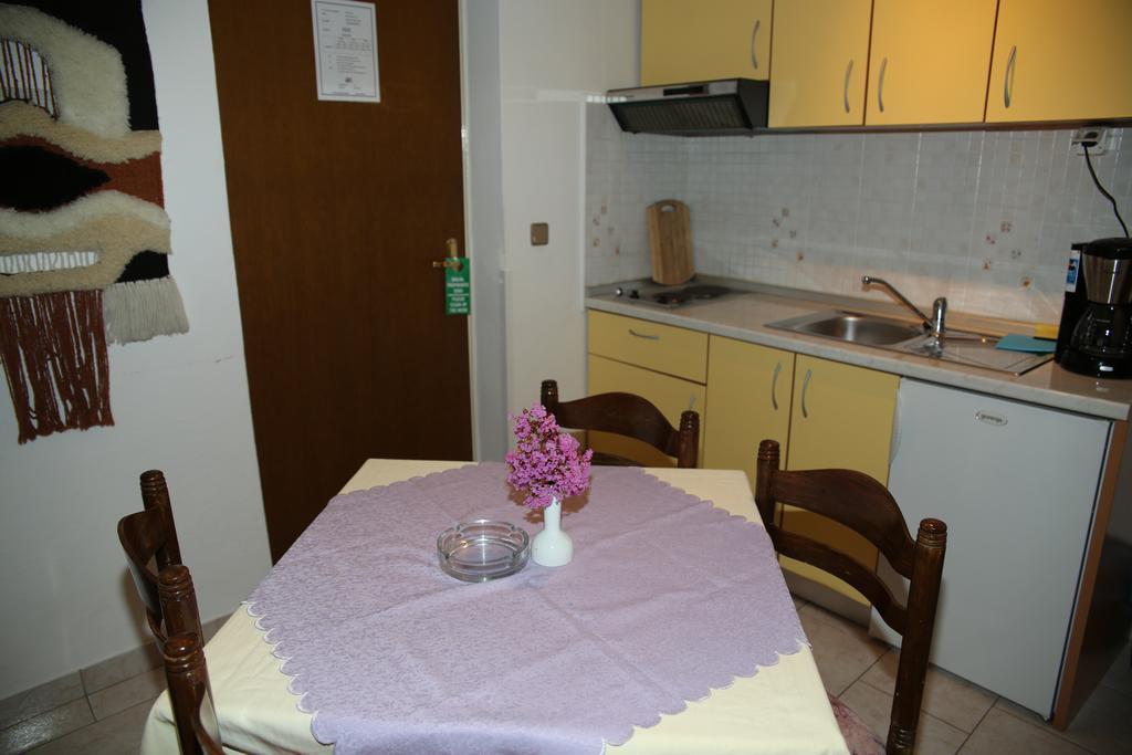 Pansion Adria Hotel Sveti Filip i Jakov Phòng bức ảnh