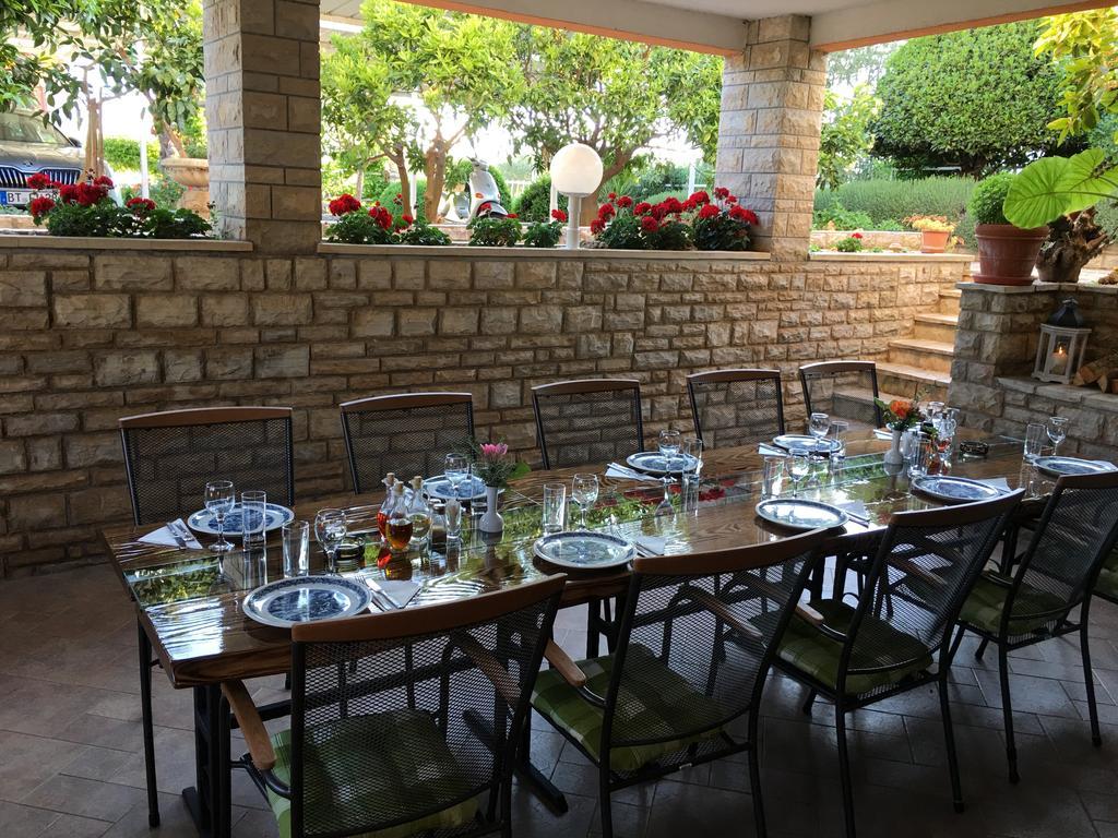 Pansion Adria Hotel Sveti Filip i Jakov Ngoại thất bức ảnh