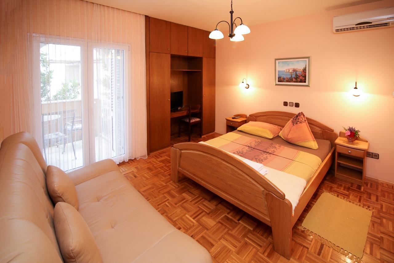 Pansion Adria Hotel Sveti Filip i Jakov Ngoại thất bức ảnh