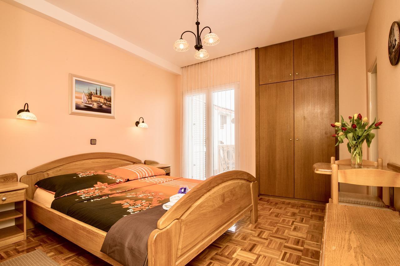 Pansion Adria Hotel Sveti Filip i Jakov Ngoại thất bức ảnh