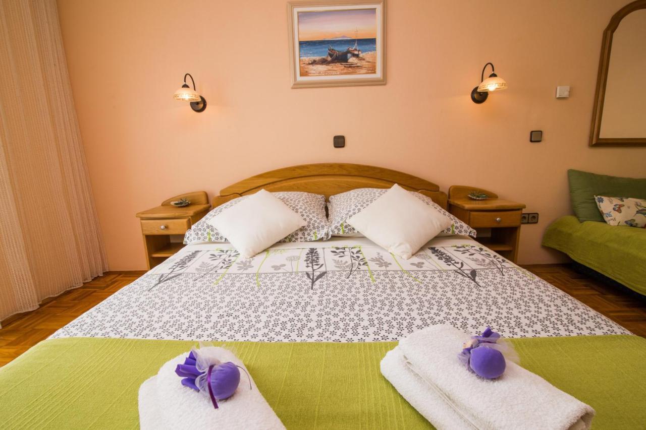 Pansion Adria Hotel Sveti Filip i Jakov Ngoại thất bức ảnh