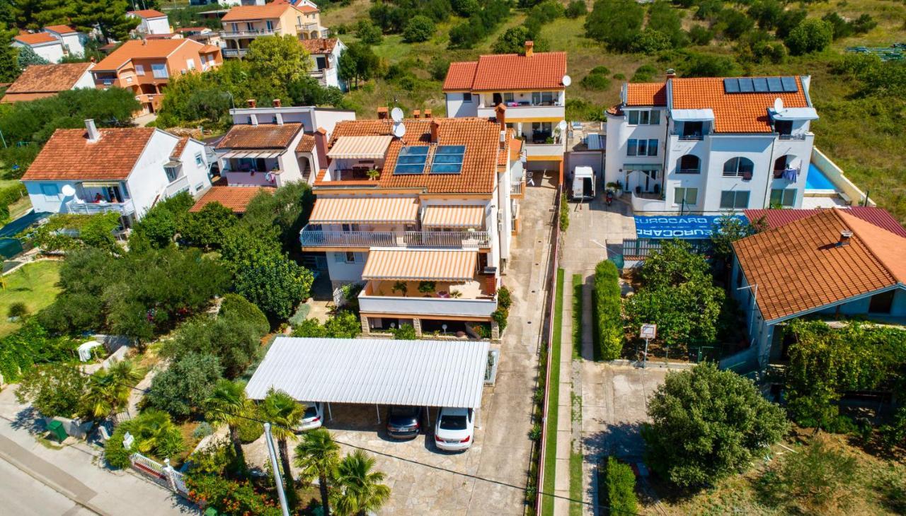 Pansion Adria Hotel Sveti Filip i Jakov Ngoại thất bức ảnh